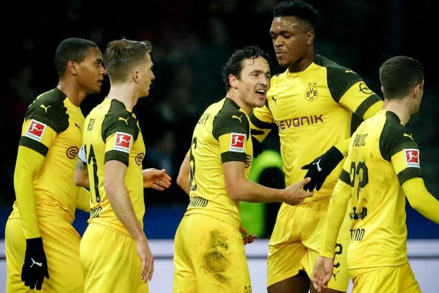 国王与马刺交易 搭次轮+现金送走场均7分侧翼