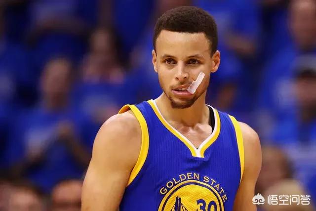 最强阵容!詹库杜恩末节合砍29分 美国13分逆转